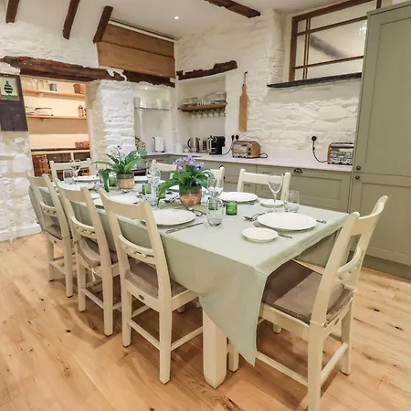 Stepping Stones House Dom wakacyjny