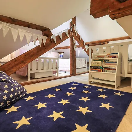 Stepping Stones House * Ambleside