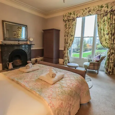 Stepping Stones House * Ambleside