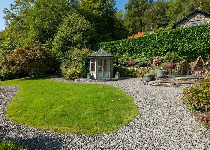 Stepping Stones House * Ambleside